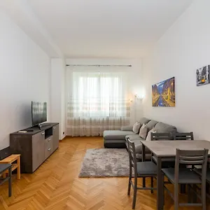 https://vittoria-2.italymilanhotels.net